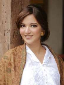 Nia Ramadhani 