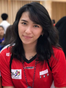 Yolla Yuliana